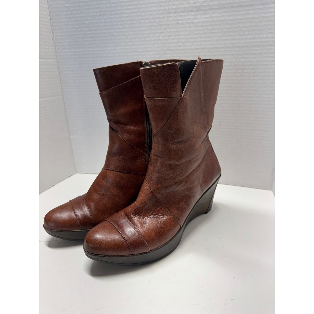 Naot Brown Leather Wedge Ankle Boots Mahogany Paneled Side Zip Size 40 9